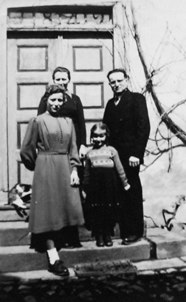 SCABELL Hans Heinrich August Ferdinand oo Margarethe Katharine geb. KIESEL
SCABELL Helga Margarete
