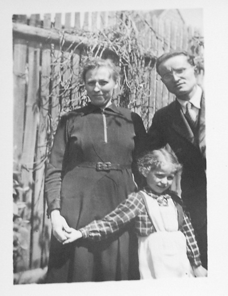 SCABELL Hans Familie Gruppenfoto 105.jpg